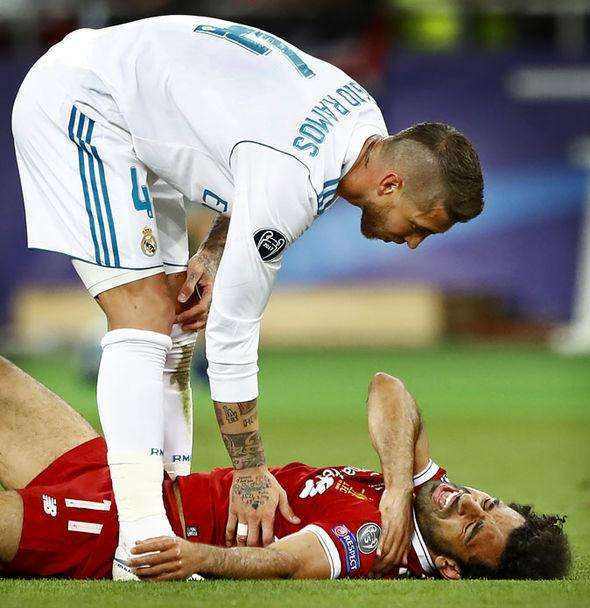 皇马碾压巴黎，萨拉赫高光表现