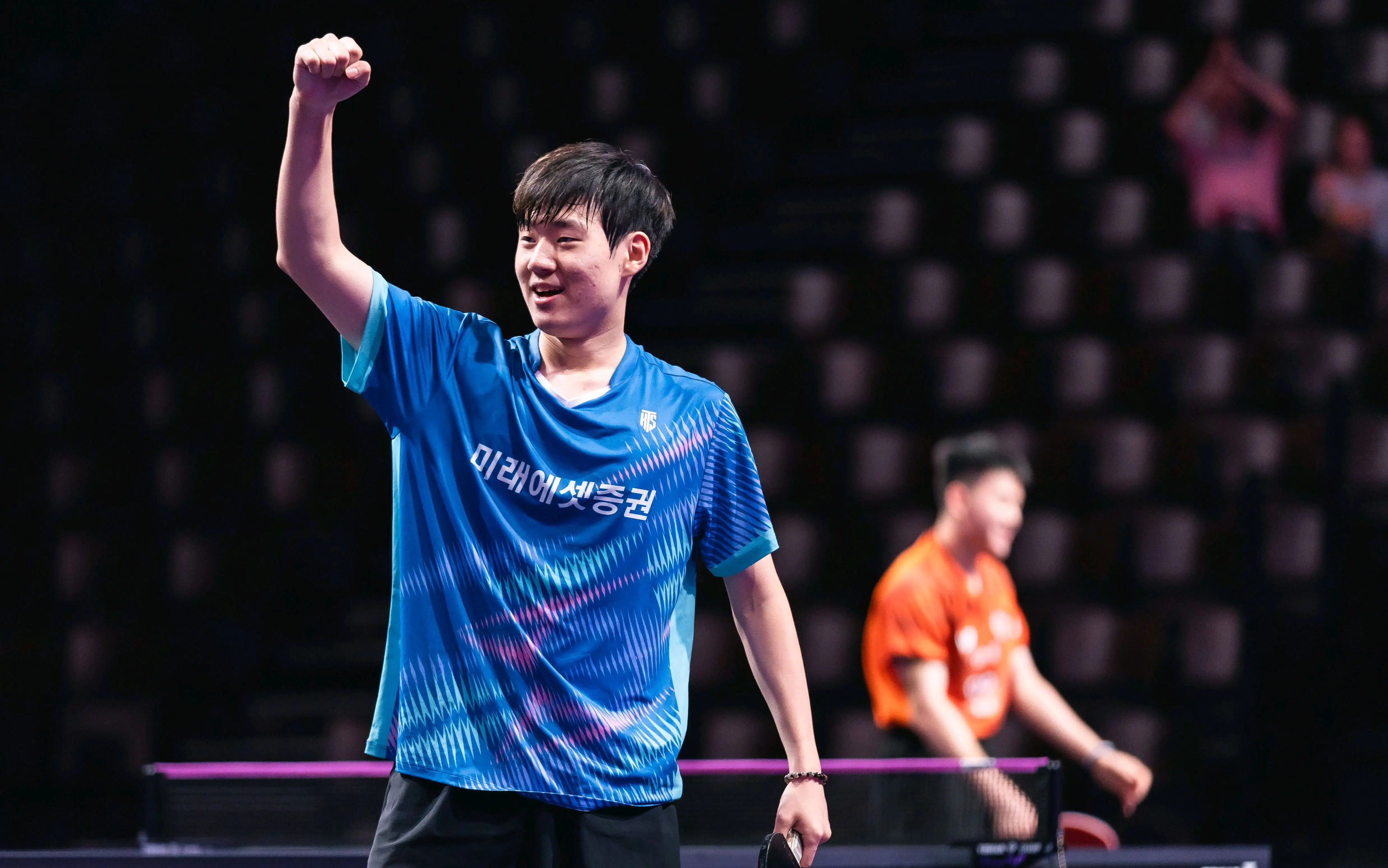 韩国乒乓球队鏖战日本乒乓球队，张本智和制霸全场