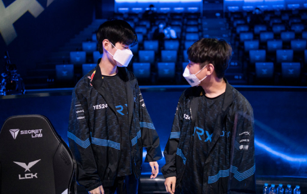 FPX力克V5，Keria三分雨点燃全场