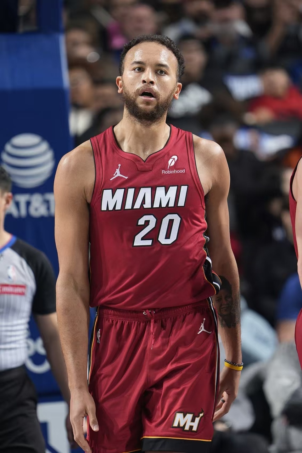 独行侠力克热火B队,哈里斯高光表现 独行侠力克热火B队,哈里斯高光表现