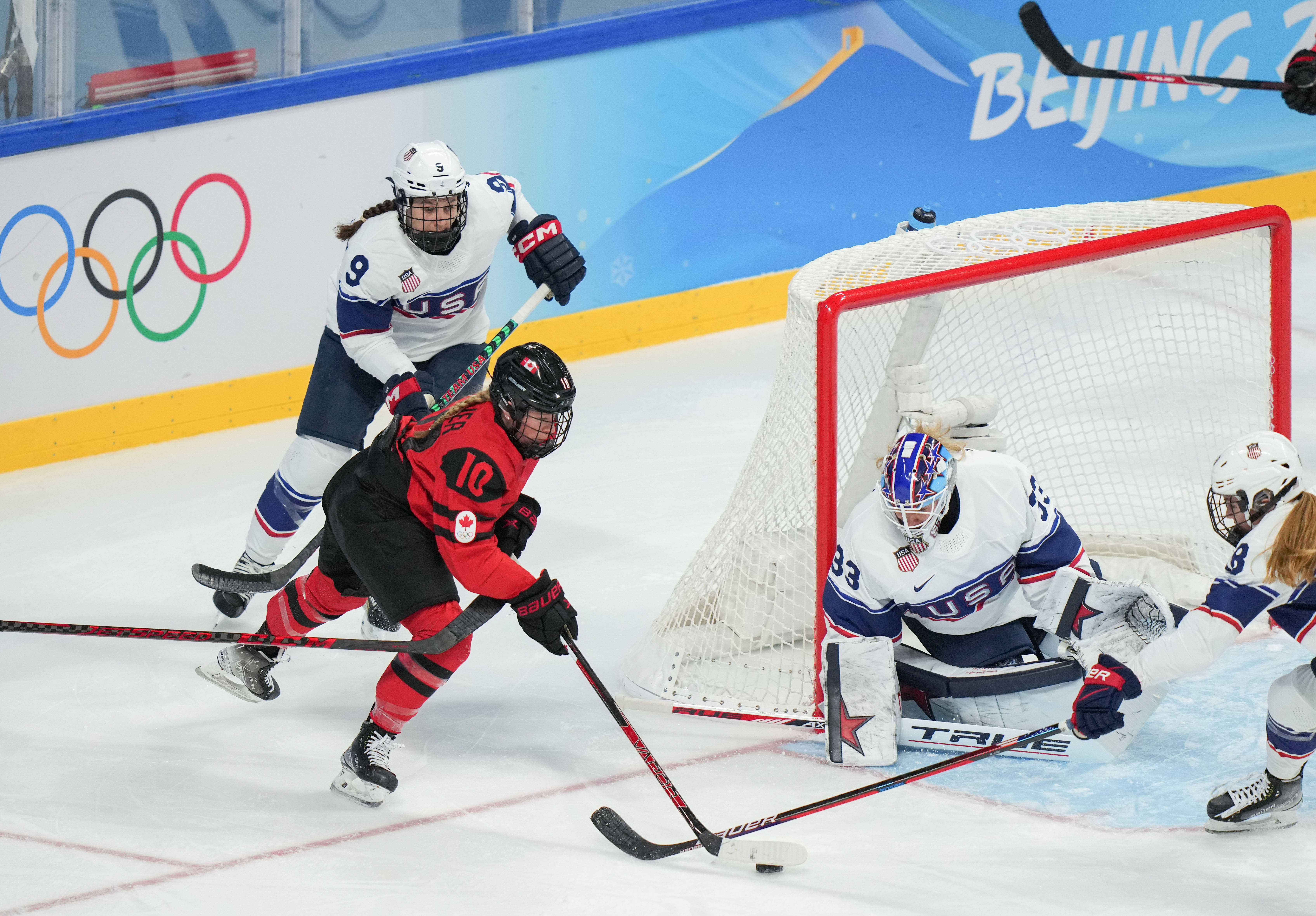 神仙对局！冰球比赛过程堪比大片