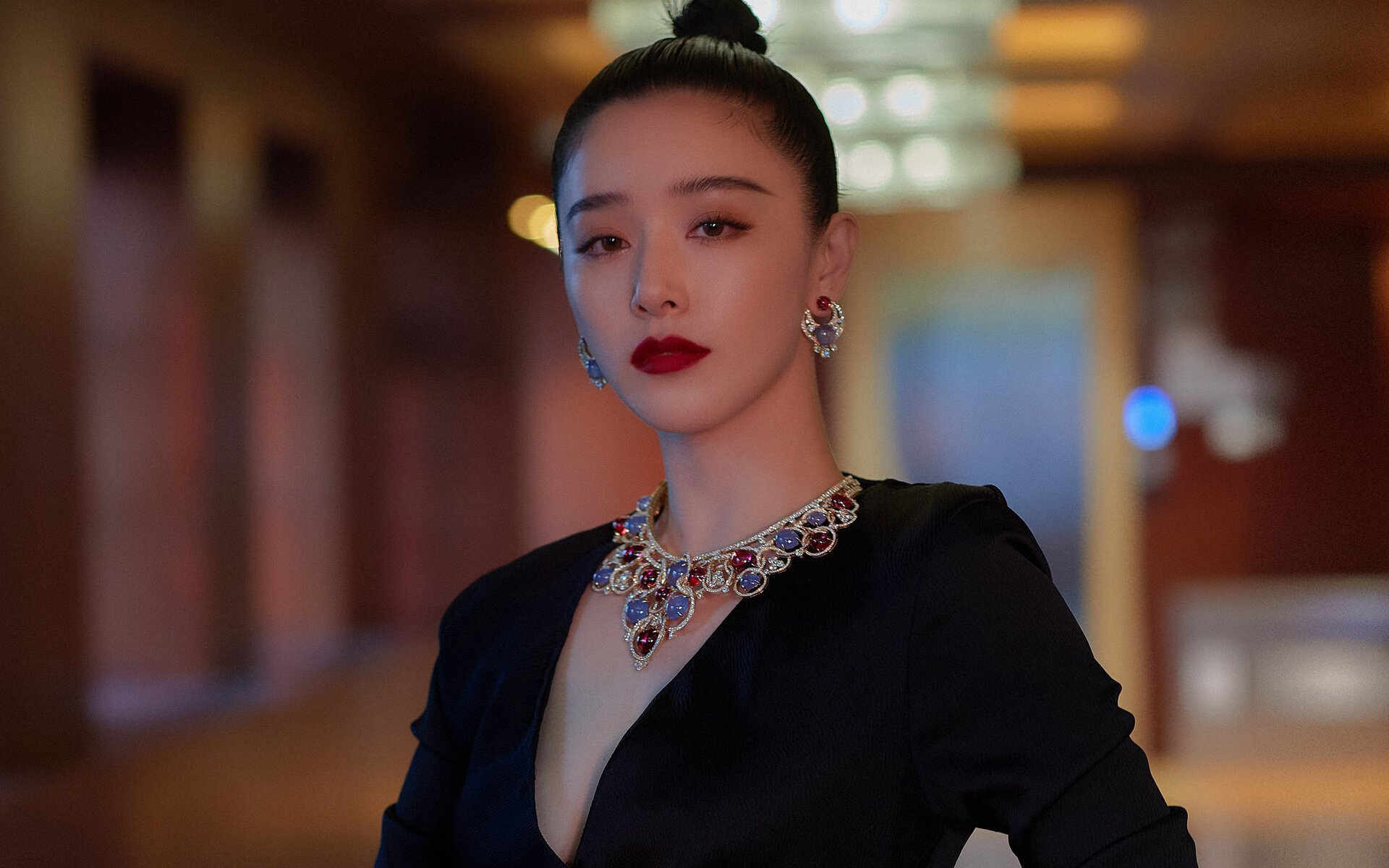 孤岛之战，范弗利特冰火连击，一人凿穿老鹰防线