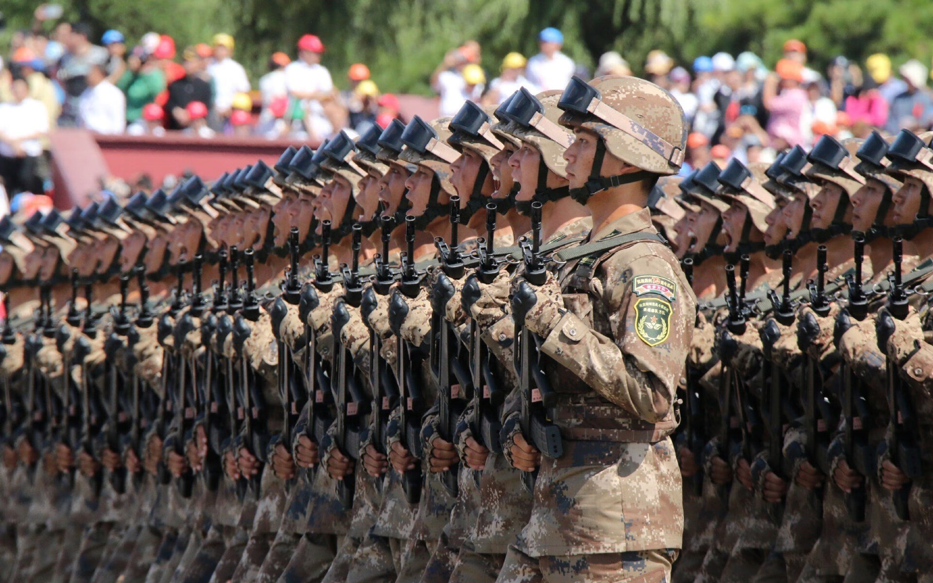莱奥赛后评分拉满!乌克兰红海奇迹,当足球场化作出埃及的战场